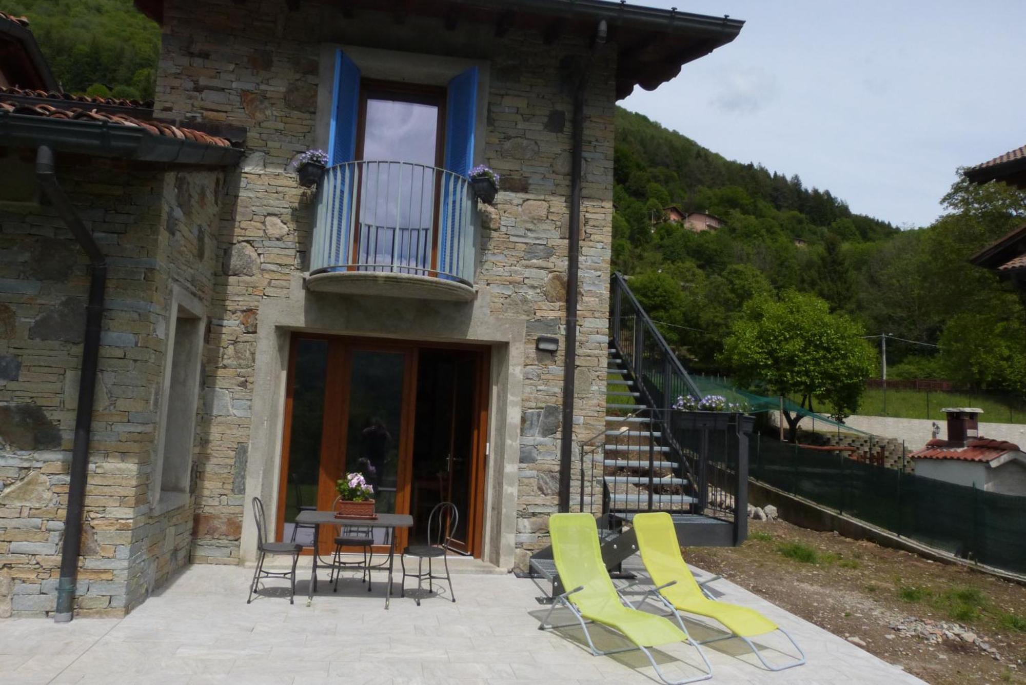 산 페델레 인텔비 Giardino Tra I Laghi B&B 외부 사진